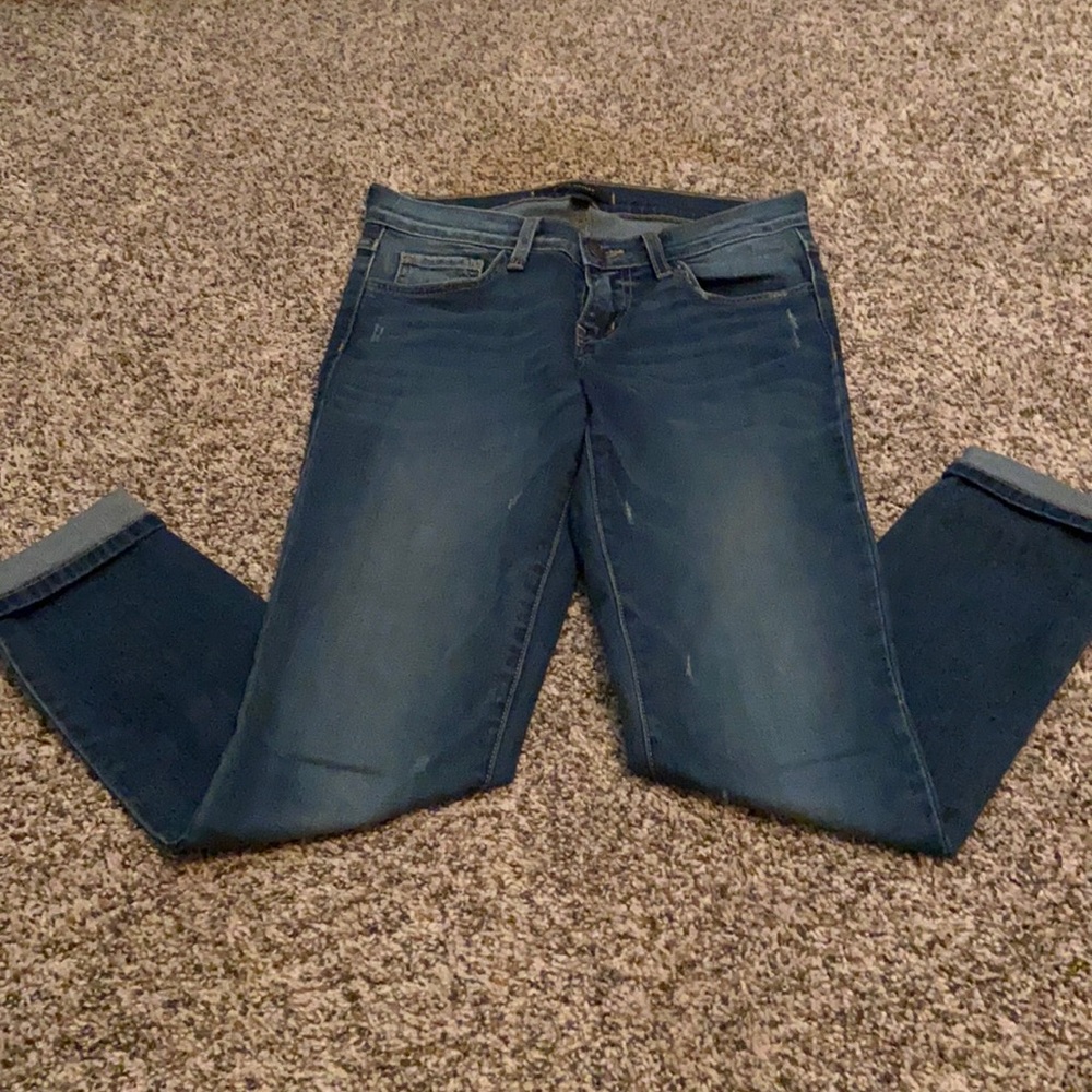 Flying Monkey, cropped jeans.